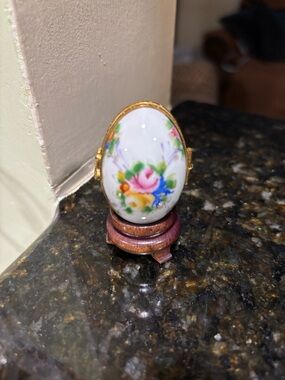 Hand-Painted Porcelain Egg Trinket Box with Floral Design